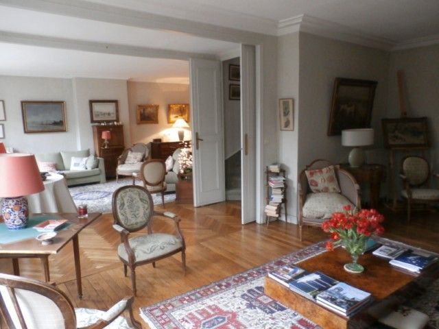 MAISON SANVIC EGLISE Très belle propriété de caractère, jardin clos arboré, calme VENDUE